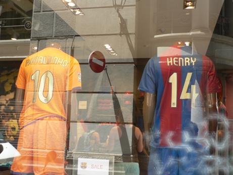 thierry henry tattoo. thierry henry shirt barcelona